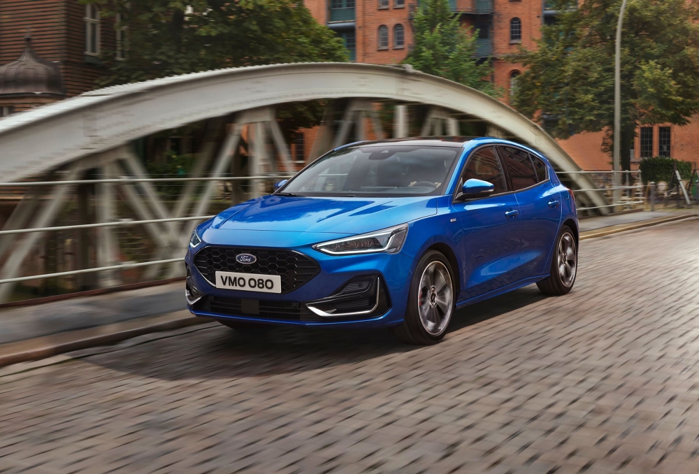 End of an era: The last Ford Focus rolls off the production line after 27 years