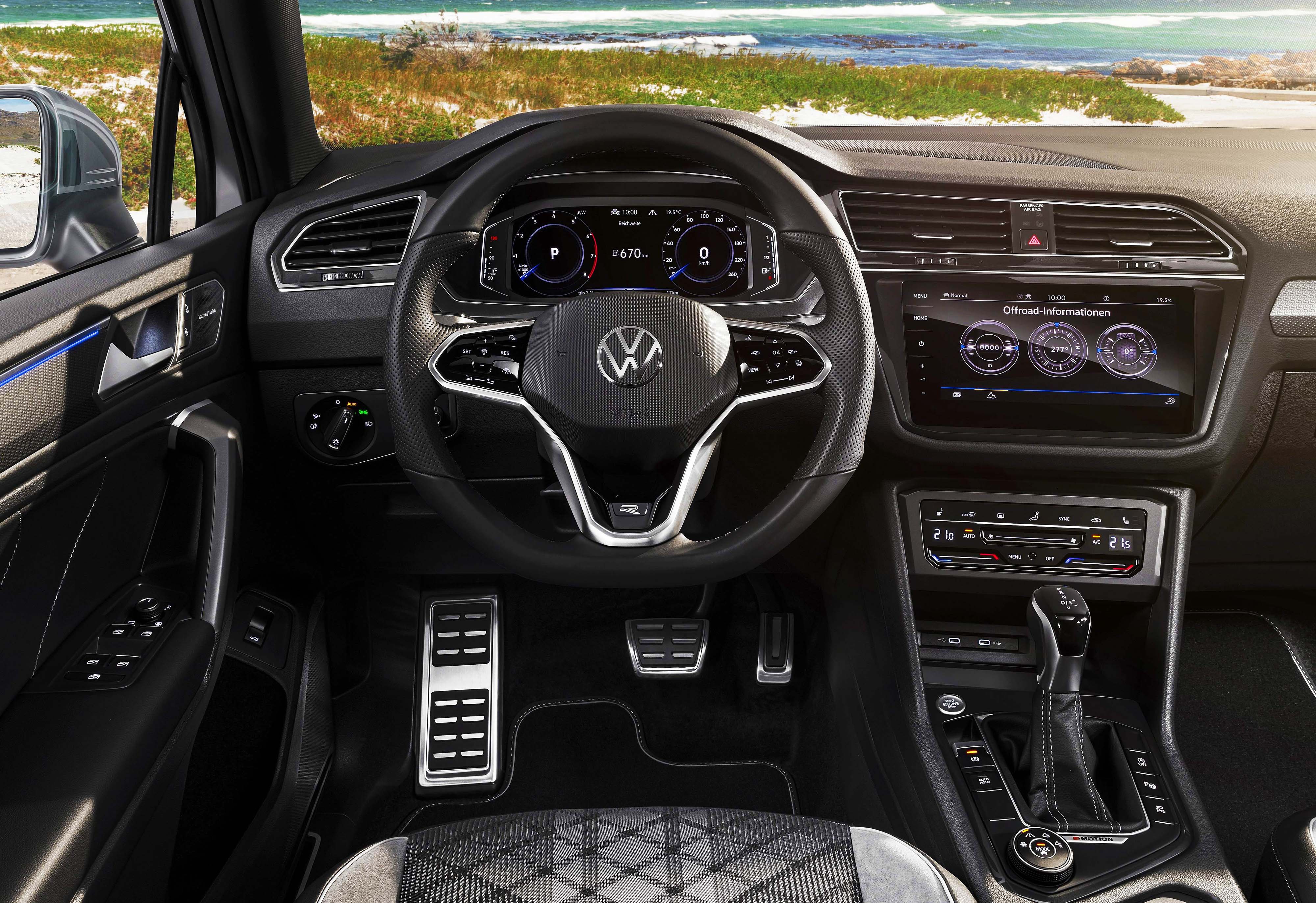 PHP rent a car Cluj Napoca Volkswagen Tiguan Allspace Interior Dashboard Infotainment Design