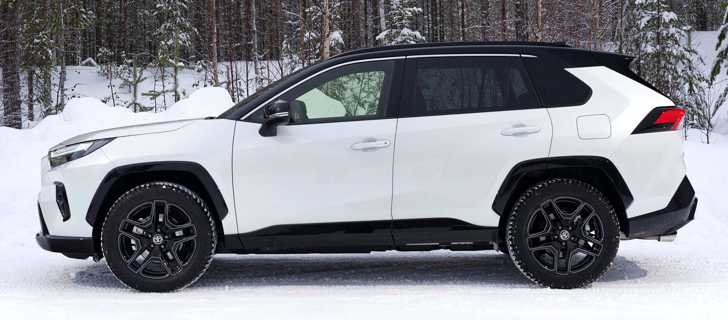 Toyota RAV4 GR Sport Exterior Side Profile Design Winter Snow