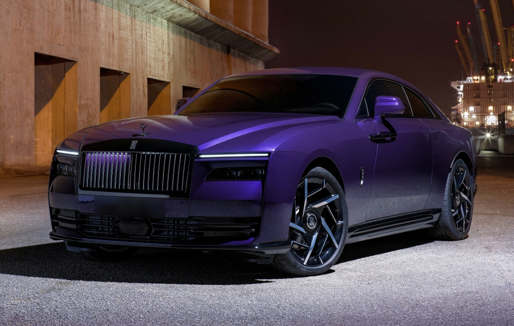 Rolls-Royce officially abandons plan to become a purely electric brand from 2030, V12 engine survives