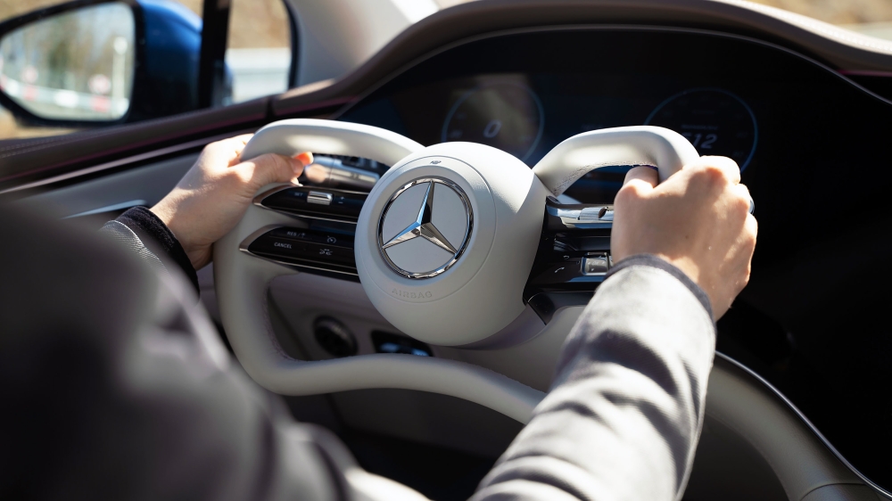 Mercedes-Benz introduces steer-by-wire system and compact steering wheel on EQS model