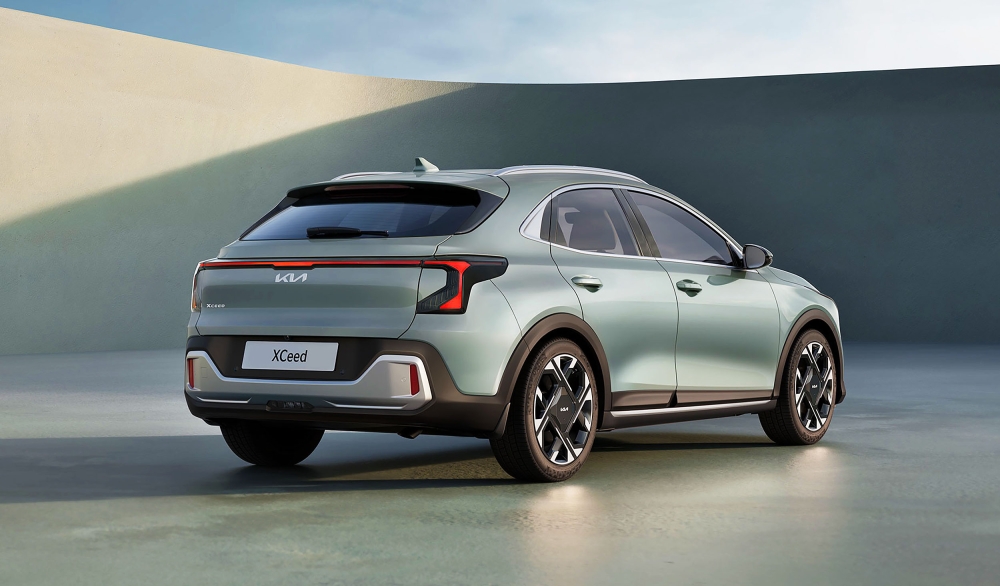 Kia lansează noul XCeed 2026: Al doilea facelift pentru cel mai popular crossover al mărcii intră în producție