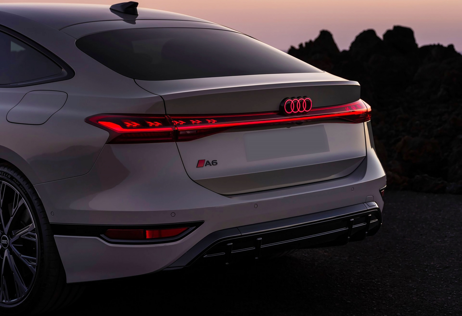Audi A6 Sportback e-tron enters Guinness Book of Records, 1.338 kilometers on a single charge