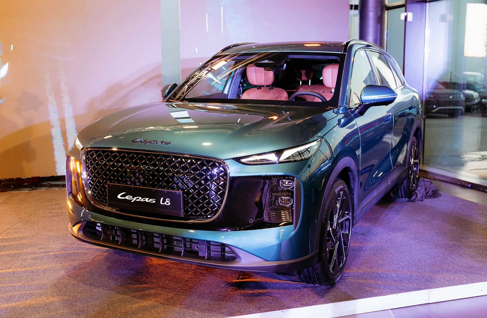 A new Chinese car brand enters Romania - Lepas officially debuts with a hybrid SUV and plans for national expansion