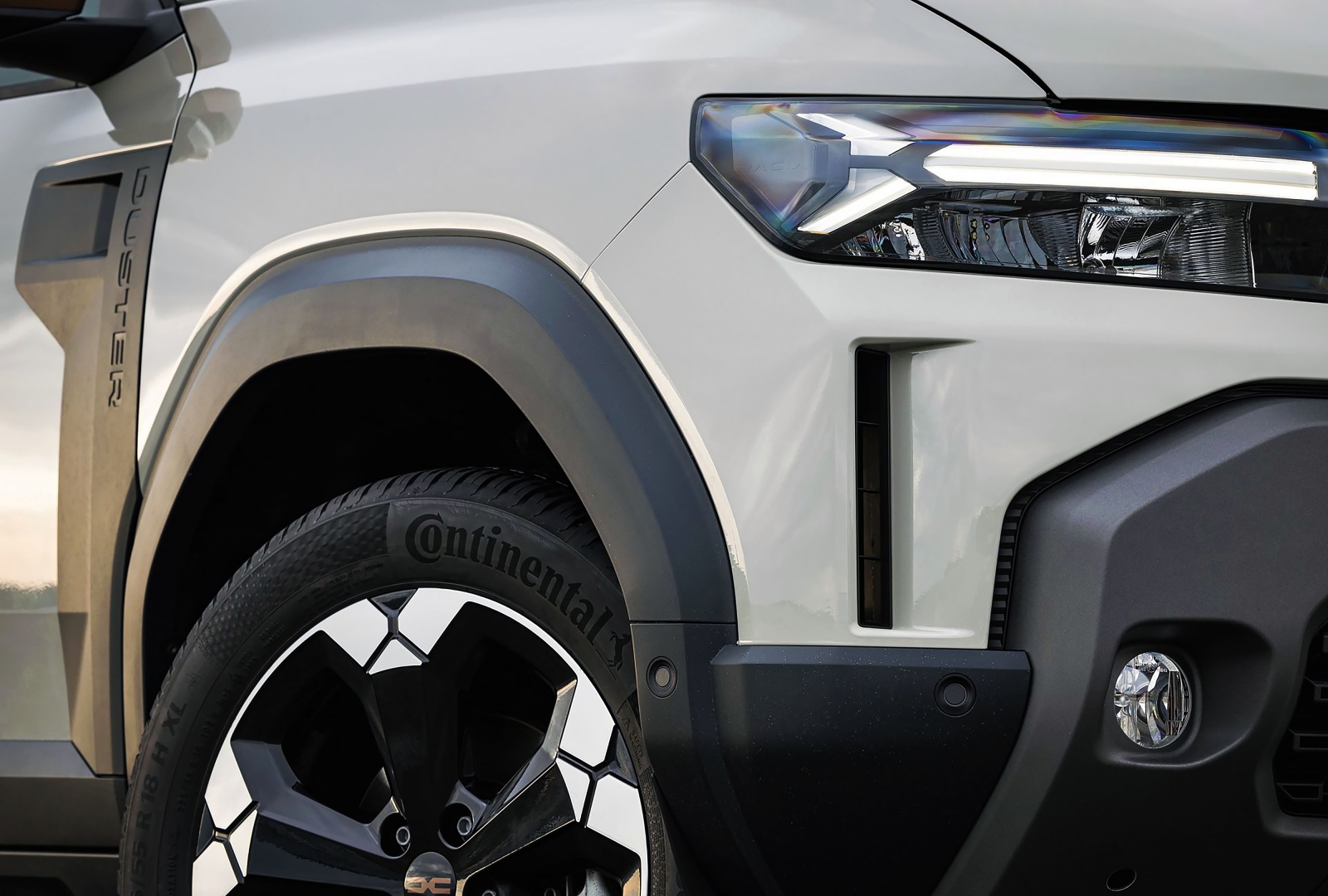 Dacia Sandero și Duster urcă pe primele două poziții în vânzările globale ale Grupului Renault, detronând modelul Clio