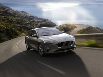 Sedan, Combi sau Hatchback? Închiriază Modelul Ford Focus Perfect pentru Călătoria Ta