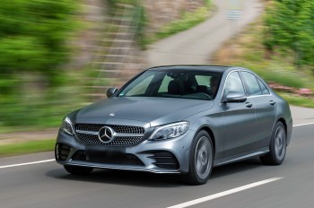 Lux la Preț de Ocazie: Mercedes-Benz C-Class cu transmisie automată