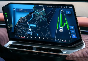Android Auto gets a massive upgrade: New interface, Gemini AI and increased accuracy via Google Maps