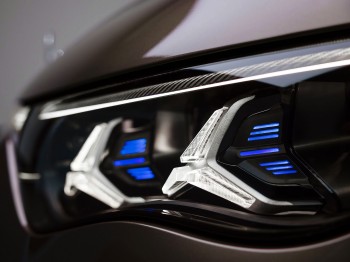 Mercedes-AMG declanșează cea mai mare ofensivă din istorie împotriva rivalilor de la BMW