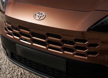Toyota records fourth month of global decline, but holds strong in the Romanian market